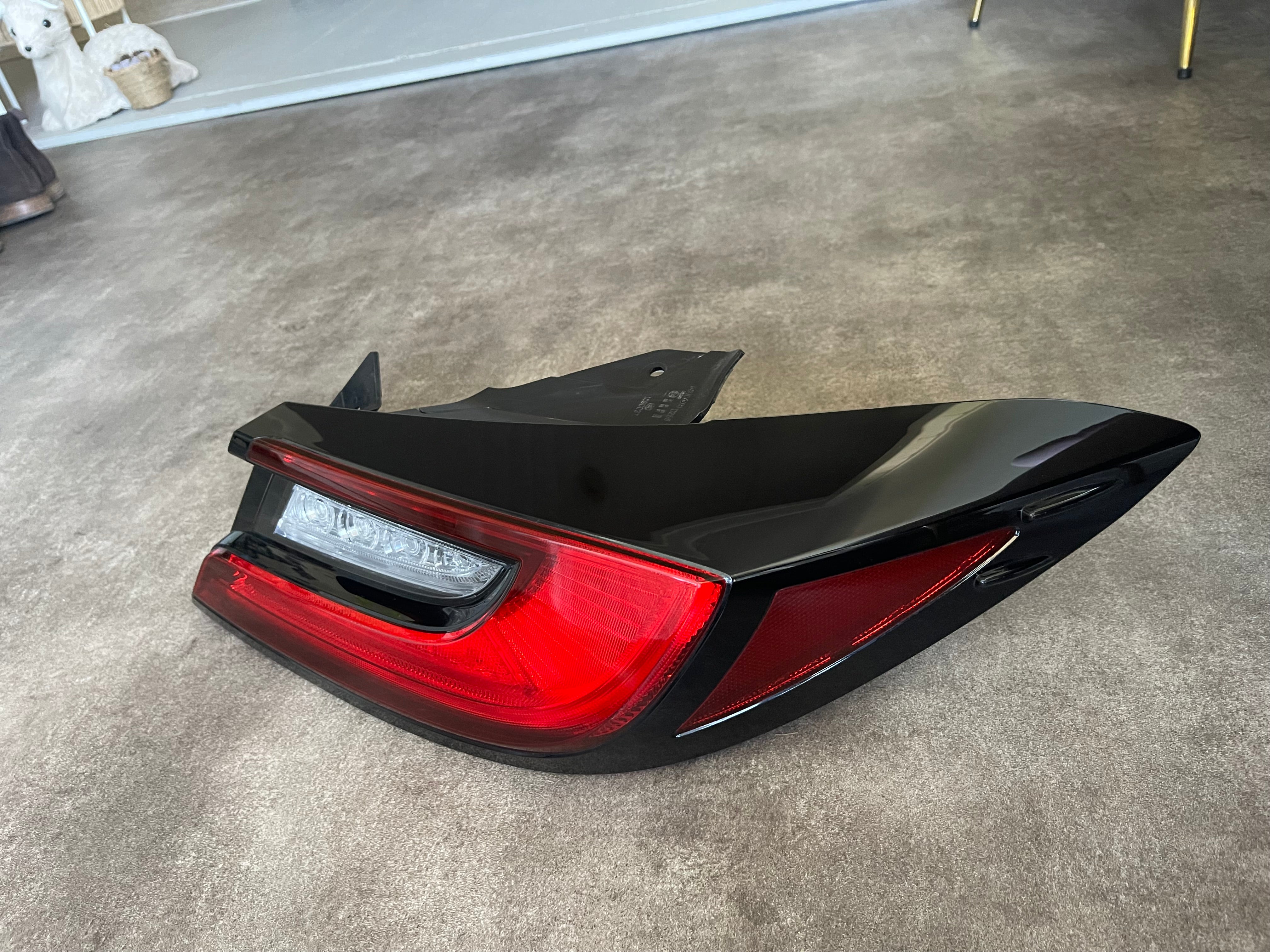 Subaru BRZ /86 Taillight RH (used- Original)