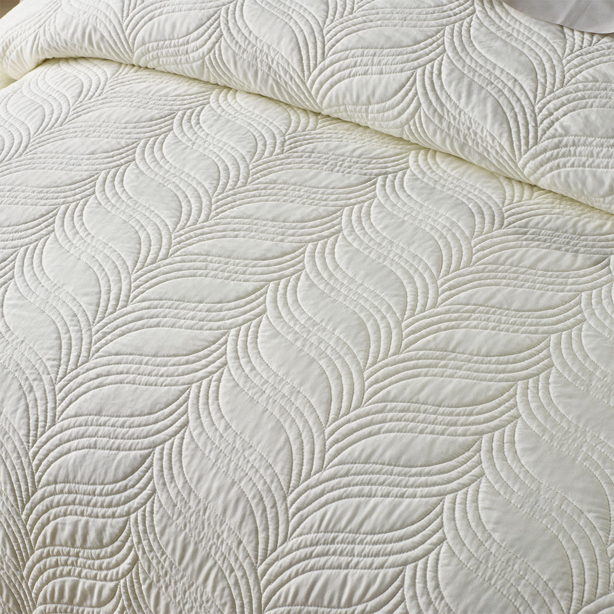 Bianca Kamala Cream Embossed Bedspread Set Queen