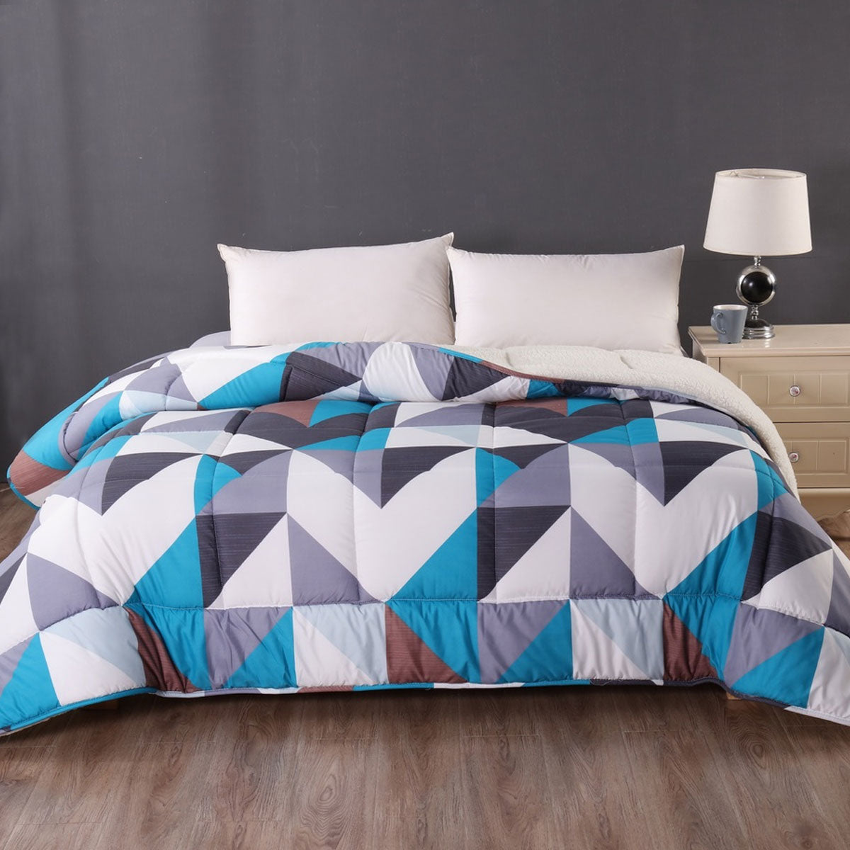 Ramesses Parallelogram 1 Pc Printed Sherpa Comforter Queen