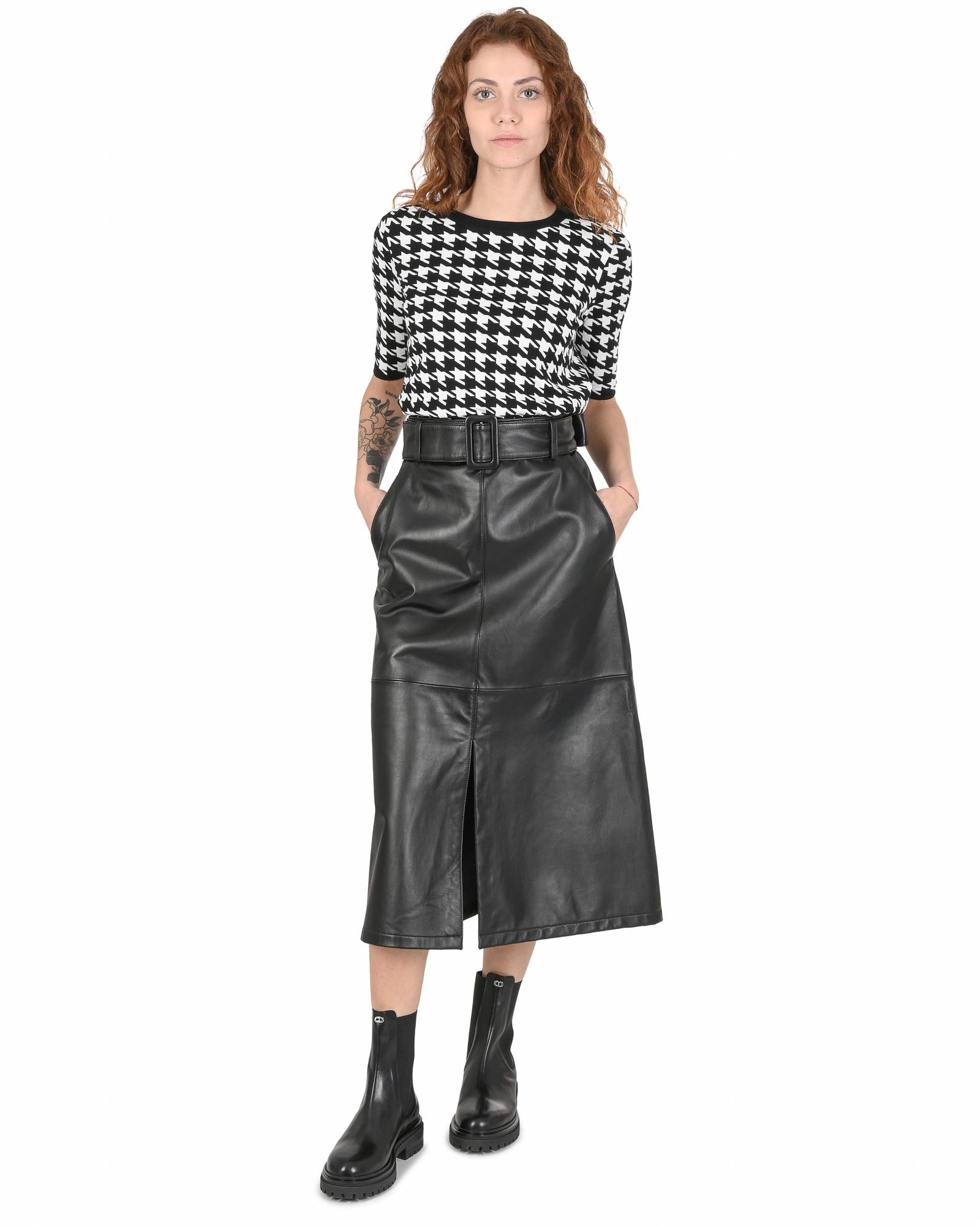 Hugo Boss Women's Lamb Leather Skirt in Black - S