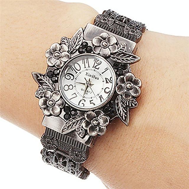 Flower Embossed Retro Bracelet Watch - Women Quartz - Black