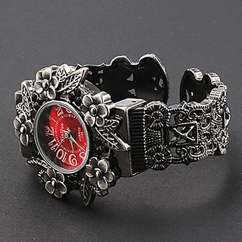 Flower Embossed Retro Bracelet Watch - Women Quartz - Black