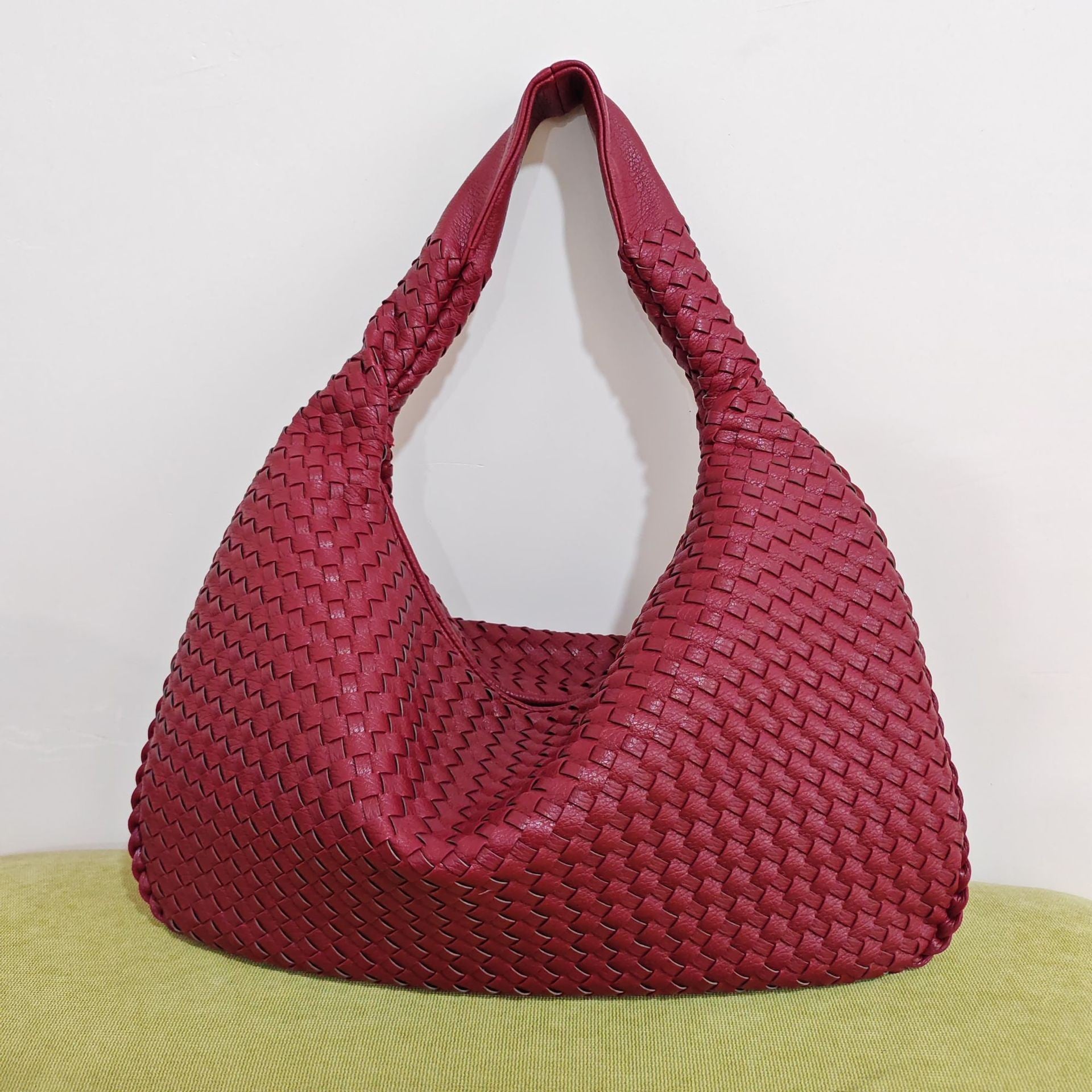 Elegant Woven PU Leather Hobo Bag - Soft Shoulder Tote 47*32cm (Wine red)