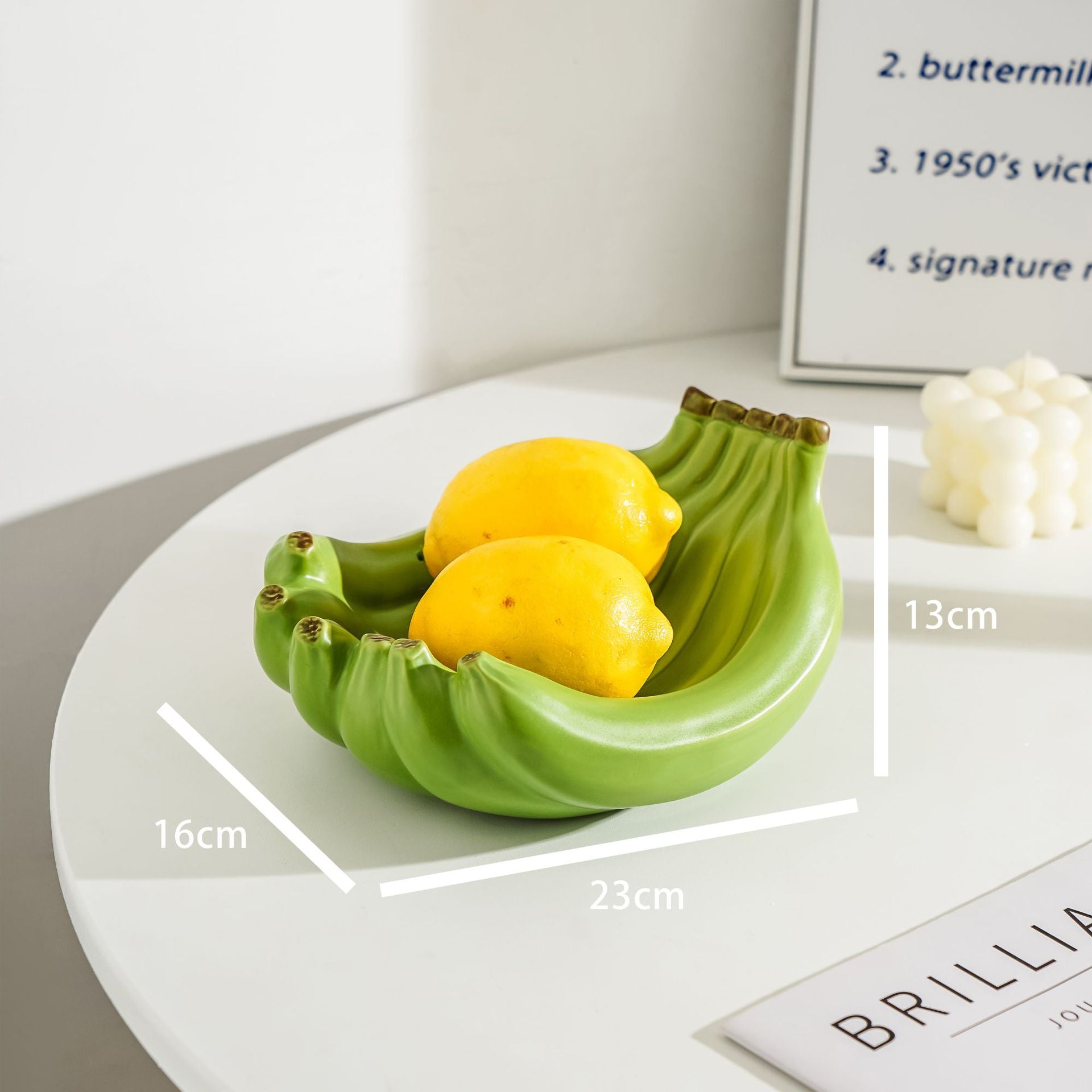 Green Ceramic Banana-Shaped Fruit Plate - Decorative and Functional Storage Tray