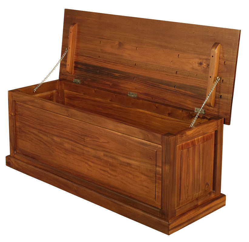 Tasmania Blanket Box - Medium (Light Pecan)